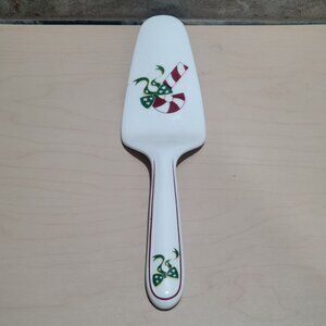 Studio Nova Peppermint Park Dessert Pastry Server Christmas Model Y1547